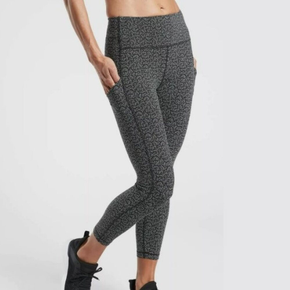 Athleta Women's  Leggings Ultimate Stash Pocket Textured 7/8 Tight Size M
